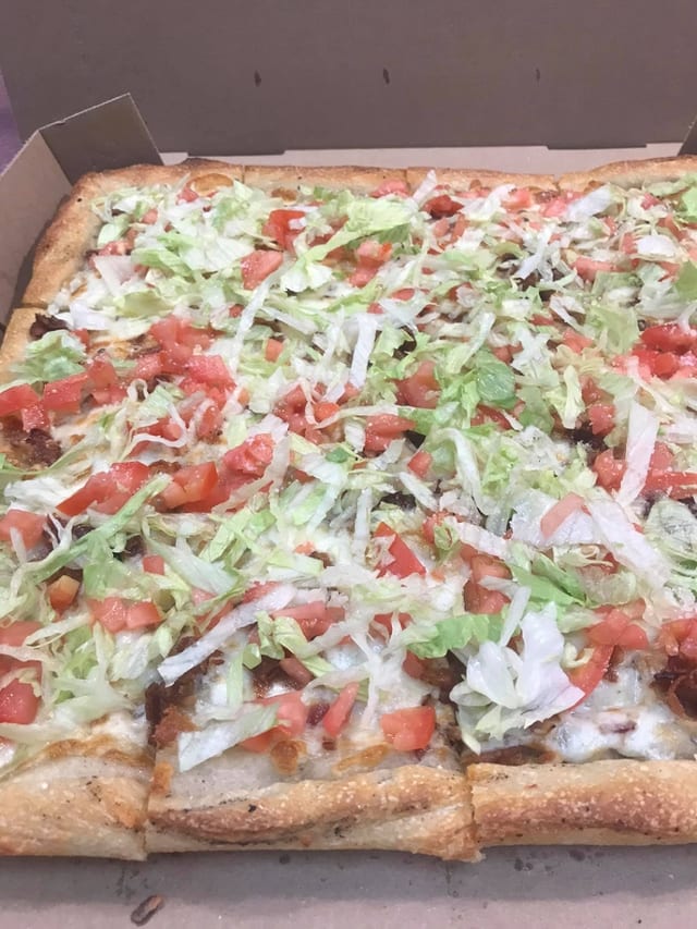 16" SICILIAN BACON/LETTUCE/TOMATO PIZZA