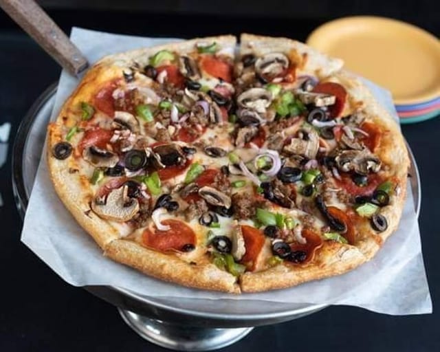 14" PICCOLA SPECIAL PIZZA