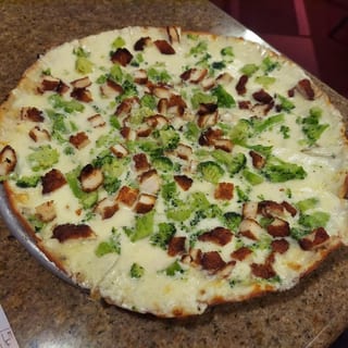 14" BROCCOLI CHICKEN ALFREDO CAULIFLOWER