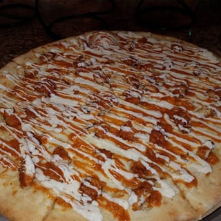 10" BUFFALO CHICKEN PIZZA