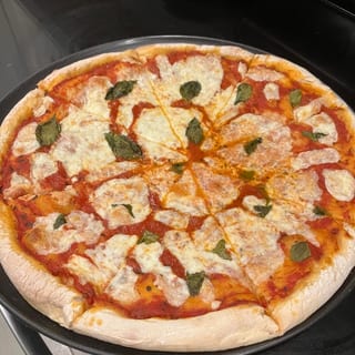 18" MARGHERITA PIZZA