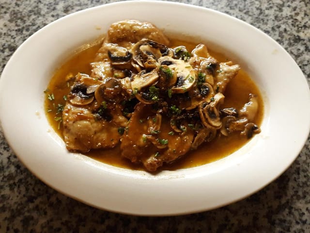 CHICKEN MARSALA