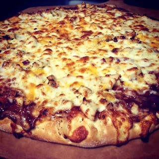 10" BBQ CHICKEN PIZZA
